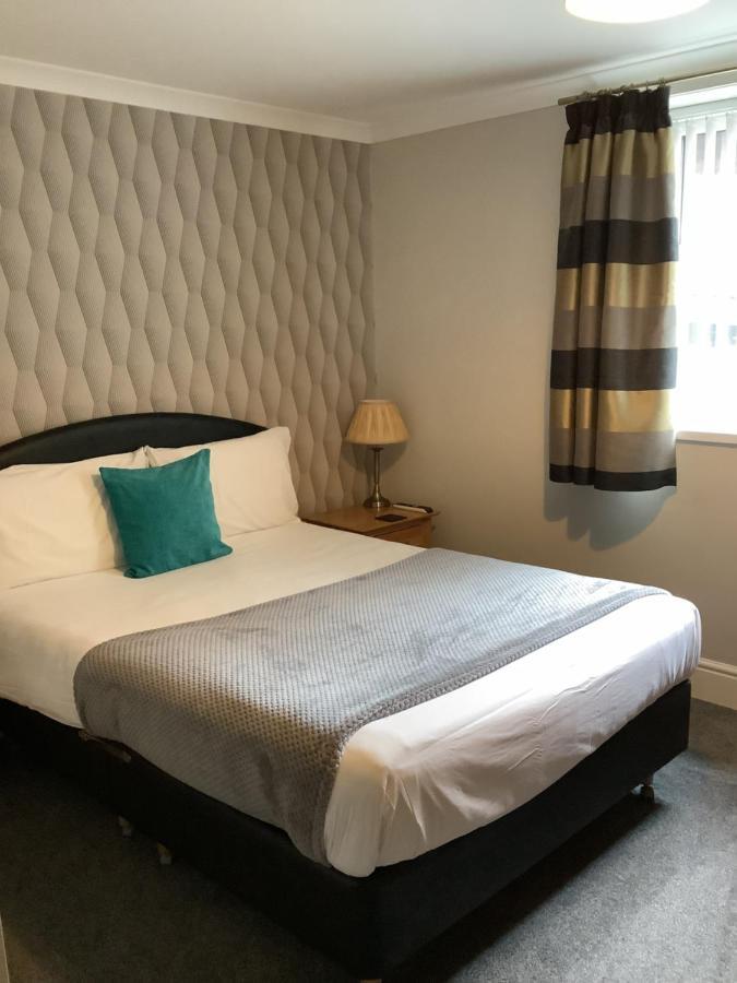 Jeffersons Hotel & Serviced Apartments (Adults Only) Barrow-in-Furness Quarto foto