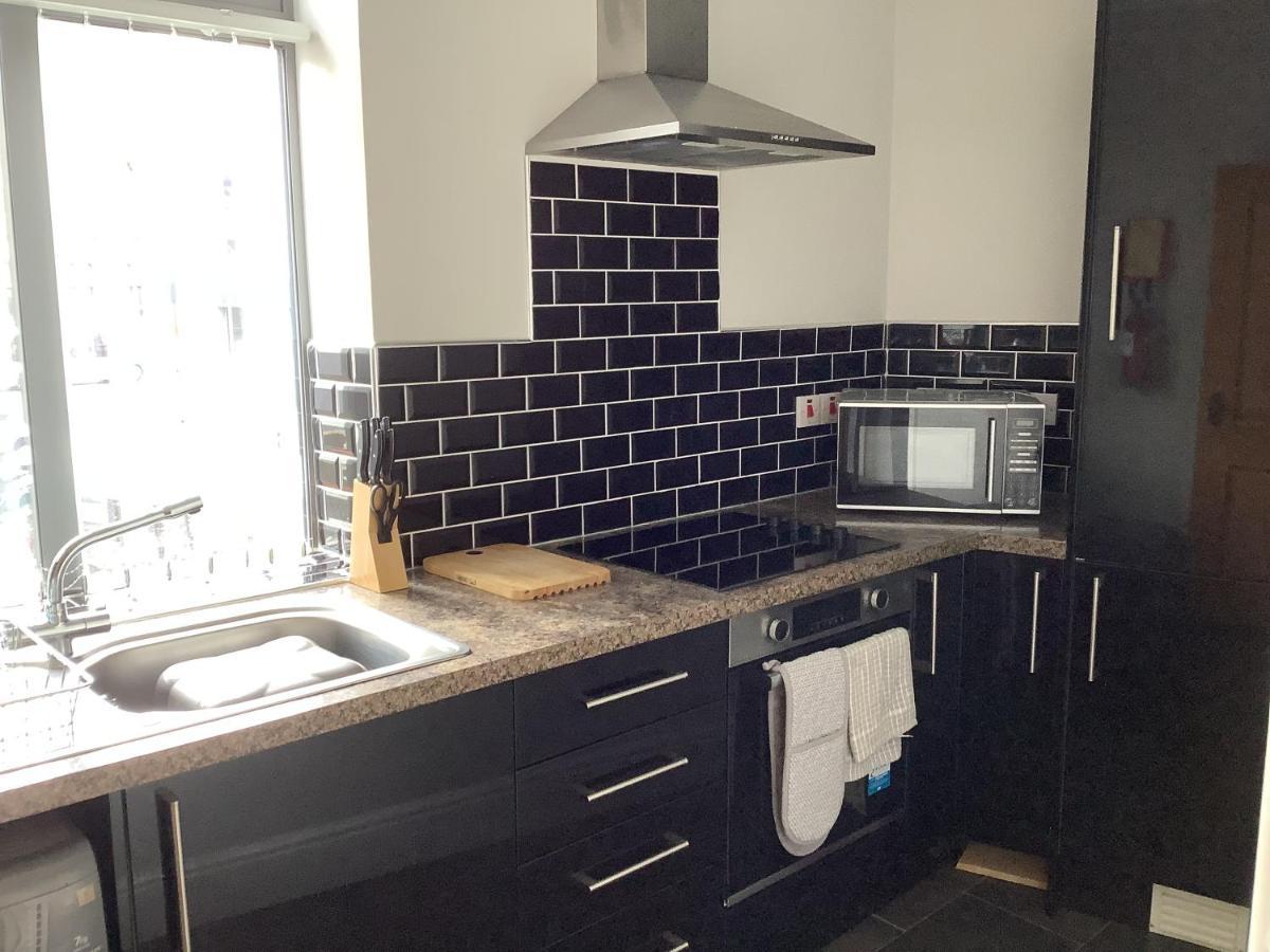 Jeffersons Hotel & Serviced Apartments (Adults Only) Barrow-in-Furness Quarto foto